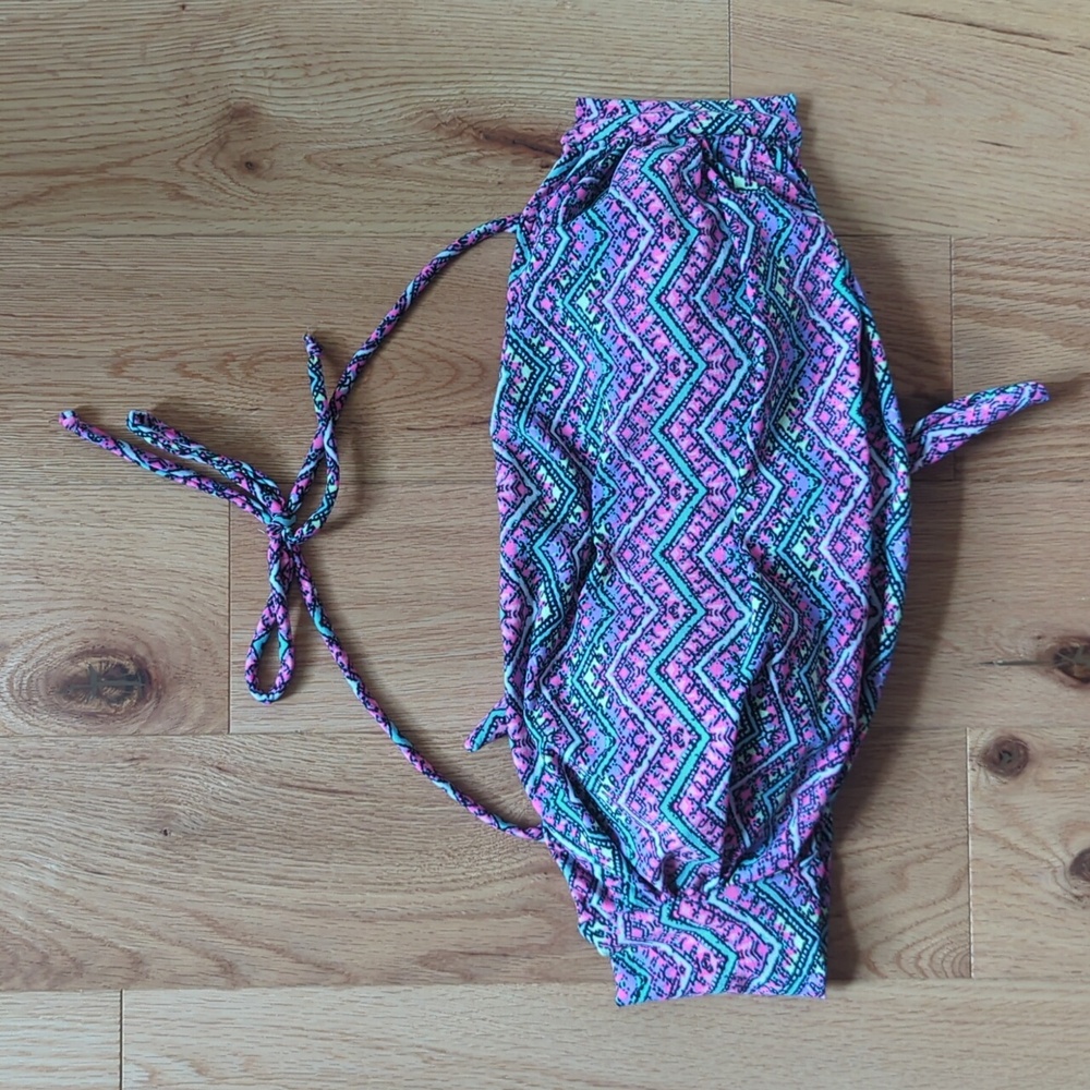 Amiani. Neon Print Halter Bikini Top. Size XL.